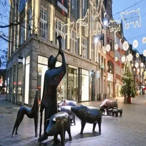 Foto de Hirt Mit Schweinen